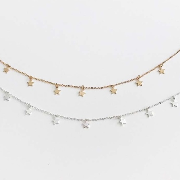 ✨Gold Star Choker Necklace✨ - Picture 4 of 4